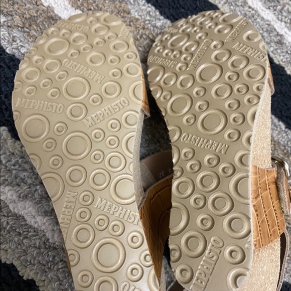 ⭐️ Mephisto Lissandra Wedge Sandals Size 7 (Fits 7.5) - Picture 11 of 12